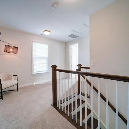 Holiday home Luxury 4br Escape - Premium Modern Comfort