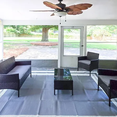 3br | King+2q | 75”tv | Matthews