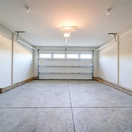 Luxury 4br Escape - Premium Modern Comfort Holiday home *