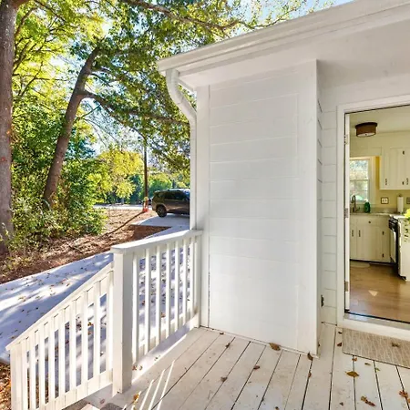 New! Special Intro Rates! Lovely 2 Bedroom Holiday home