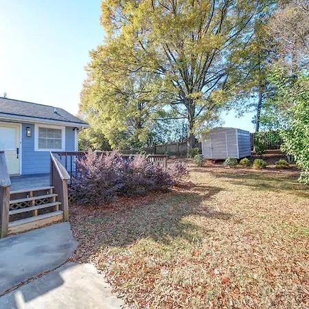 Holiday home Stylish 4br - Modern & Bright Interior Charlotte