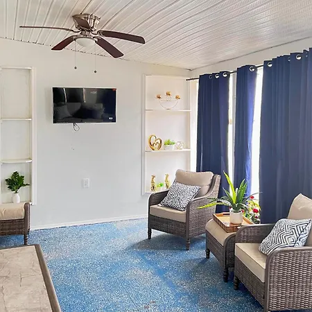 Area Near Wylie, Pets Welcome! Holiday home Charlotte