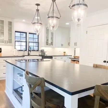 Refined Retreat Holiday home Charlotte
