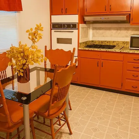 House Close To Clt And Uptown Holiday home *