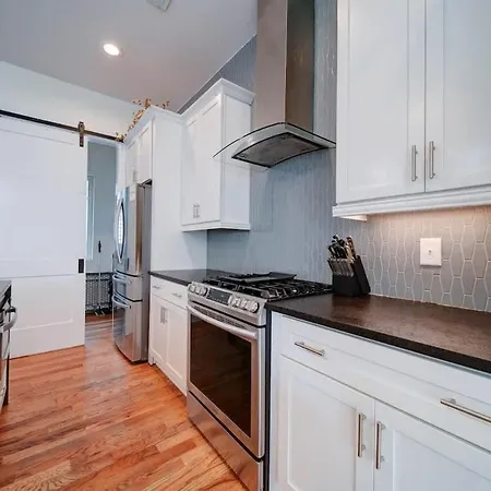 Luxe Townhome Rooftop Hot Tub Parking * Charlotte