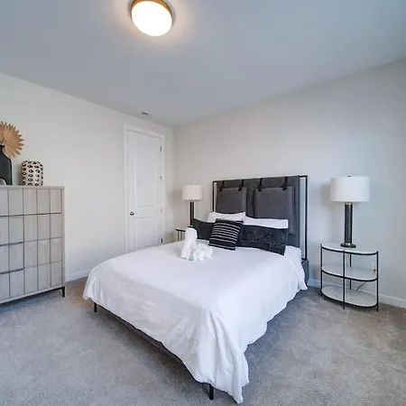 Holiday home Luxury 4br Escape - Premium Modern Comfort