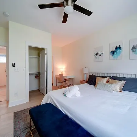 Luxe Townhome Rooftop Hot Tub Parking * Charlotte