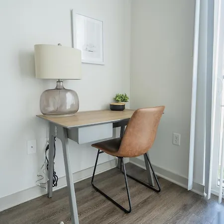 Landing Apartments - Pine 25 North End