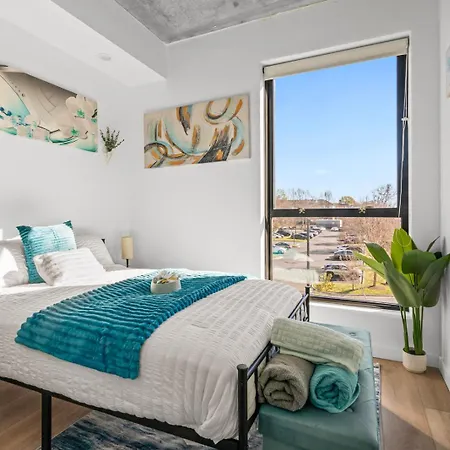 Luxury 2br South End Uptown Charlotte, Walkable, Gym, Washer & Dryer Apartment Charlotte