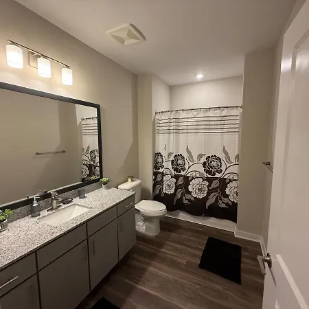 The Retreat In Uptown *