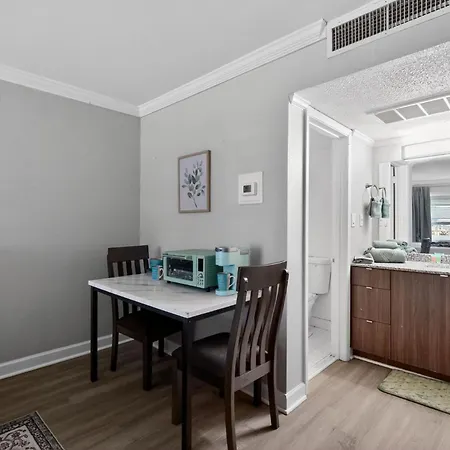 Apartment Lux Mins To Atrium Health & Airport Charlotte