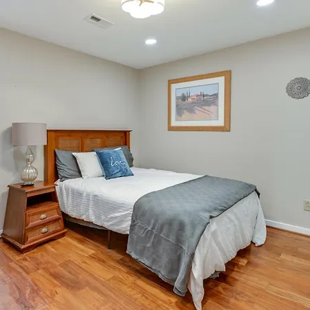 1 Mi To Boa Stadium! Walkable W/ Porch * Charlotte