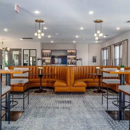 Apartment Landing Apartments - The Henry