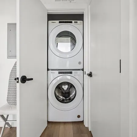 Luxury 2br South End Uptown Charlotte, Walkable, Gym, Washer & Dryer