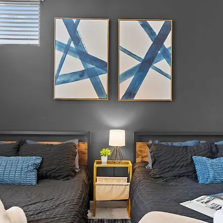 4br King Bed Luxe Amenities Airport