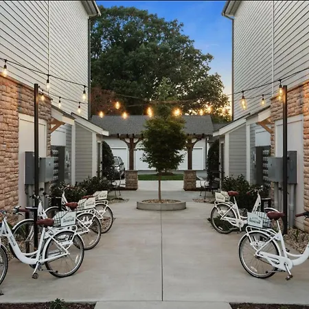 Landing Beautiful Gym Game Apartment *