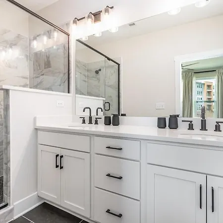 Spacious 4br Near Unc & Major Venues