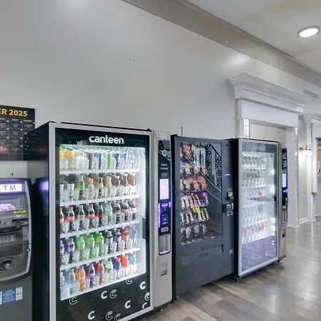 Gem W/ Gym: Near Hospitals & Park Expo Apartment