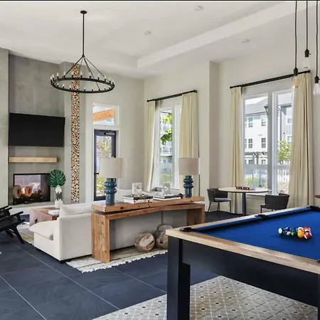 Apartment Landing Beautiful Gym Game Charlotte