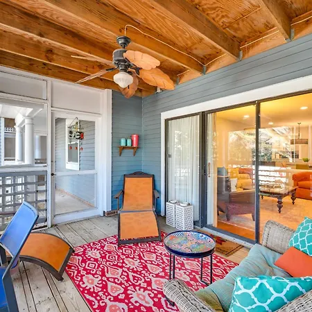 1 Mi To Boa Stadium! Walkable W/ Porch *