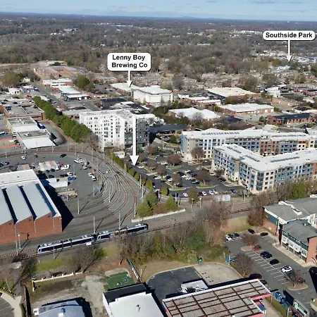 Luxury 2br South End Uptown Charlotte, Walkable, Gym, Washer & Dryer Apartment Charlotte