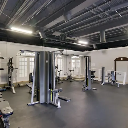 Gem W/ Gym: Near Hospitals & Park Expo * Charlotte