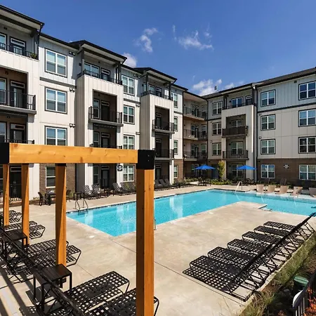 Landing Spectacular 1Bd Clubhouse Game Room * Charlotte