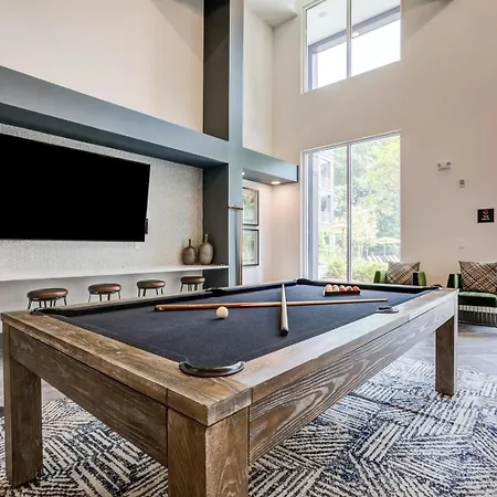 Landing Modern 1Bd Yoga Studio Gym Apartment