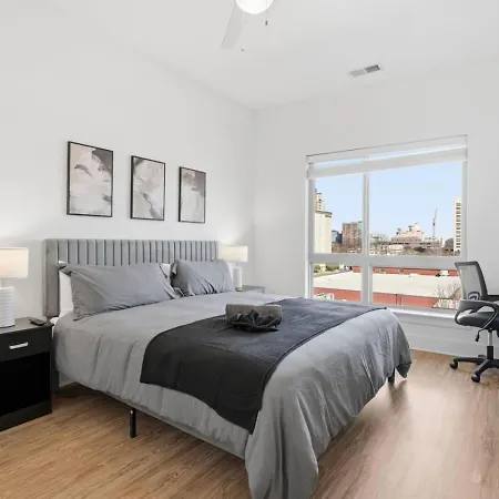 Carolina Horizon - Pool, Views, Free Parking * Charlotte