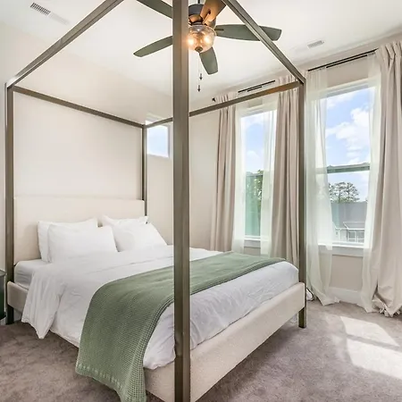 Spacious 4br Near Unc & Major Venues *