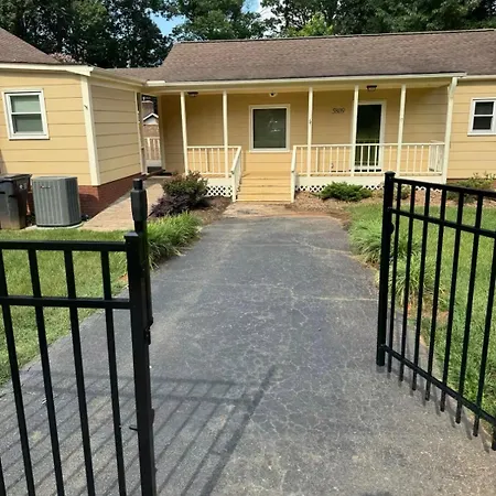 Apartment Private Quiet Near Unc Charlotte