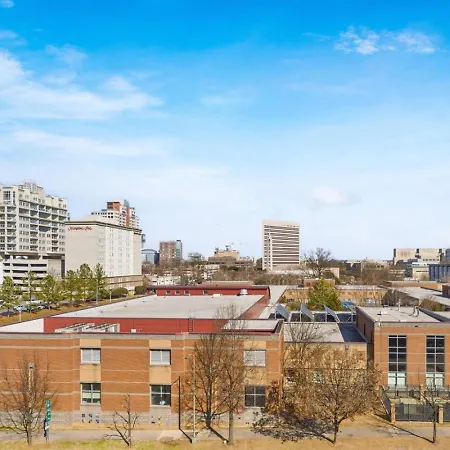 Carolina Horizon - Pool, Views, Free Parking * Charlotte