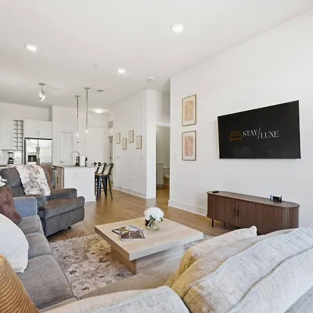 Carolina Horizon - Pool, Views, Free Parking Apartment