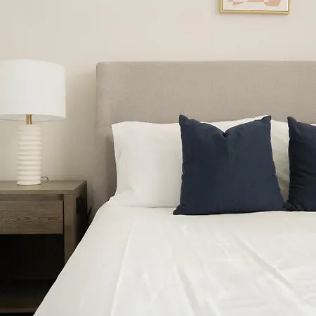 Landing Apartments - Pine 25 North End * Charlotte