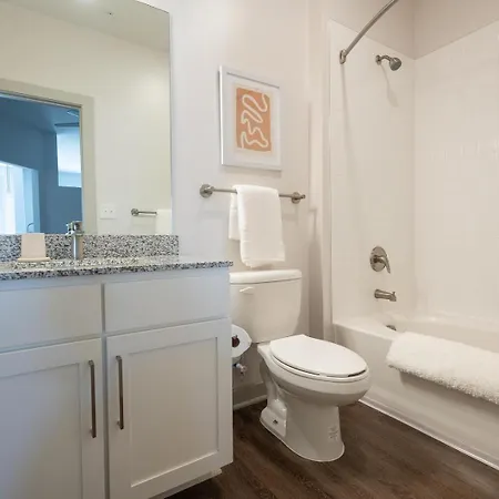 Landing Apartments - Pine 25 North End *