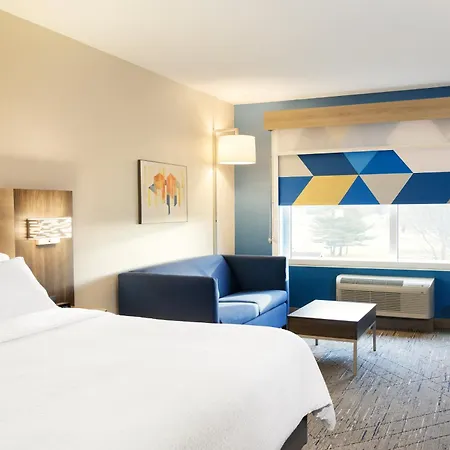 Express & North By Ihg Hotel 3*