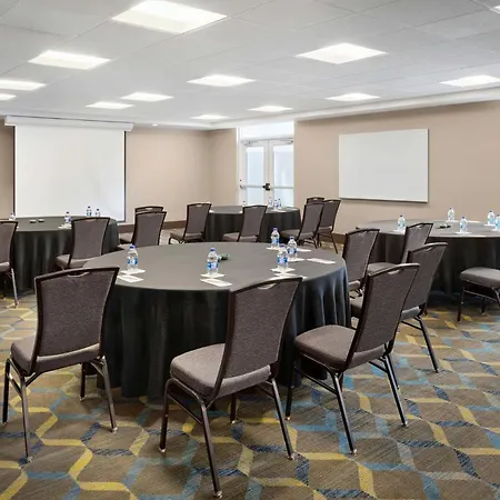 Hotel Fairfield & By Marriott Airport Charlotte