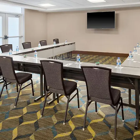 Fairfield & By Marriott Airport 3* Charlotte