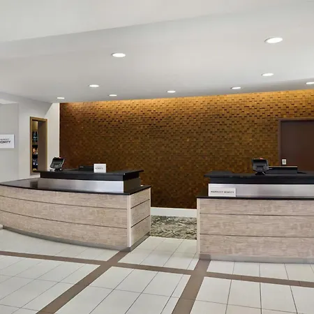 By Marriott Airport 3*