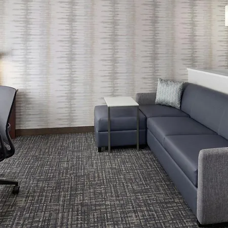 By Marriott Airport Hotel 3*