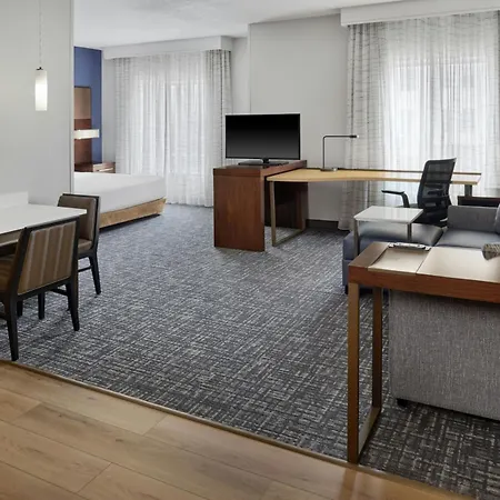 By Marriott Airport Charlotte
