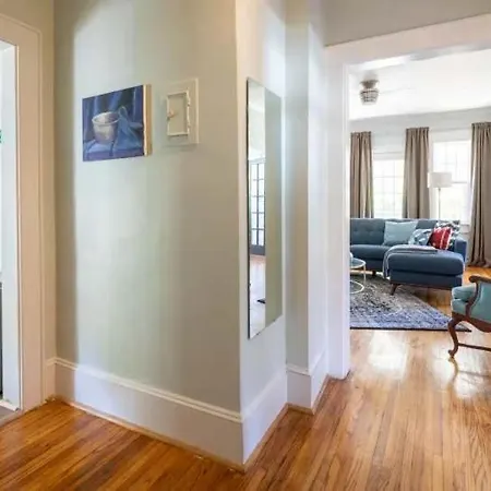 Lovely 2br Near Uptown Holiday home Charlotte