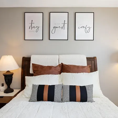 Private In Ballantyne Homestay *