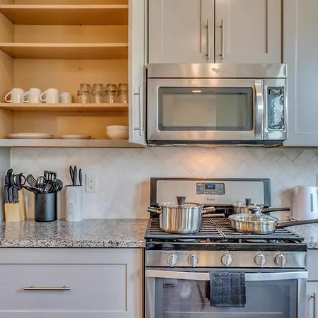 3br Townhouse King Bed 2441 Sq Ft Uptown Clt Holiday home *