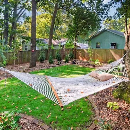 3br Pga Garden Oasis - Near Quail Hollow And Light Rail Holiday home *