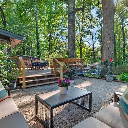 3br Pga Garden Oasis - Near Quail Hollow And Light Rail *