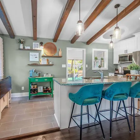 3br Pga Garden Oasis - Near Quail Hollow And Light Rail Charlotte