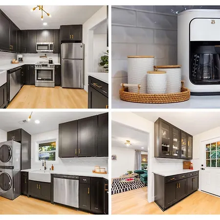 Holiday home *now Available!* Renovated Plaza Shamrock Duplex
