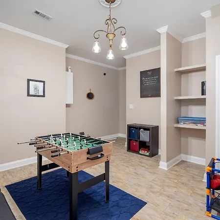 Grand Estate + Executive * Charlotte