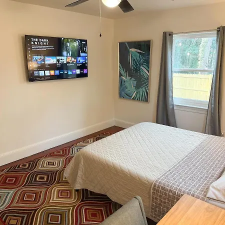 Villa House With Firepit Near Noda Plaza Midwood Lightrail *